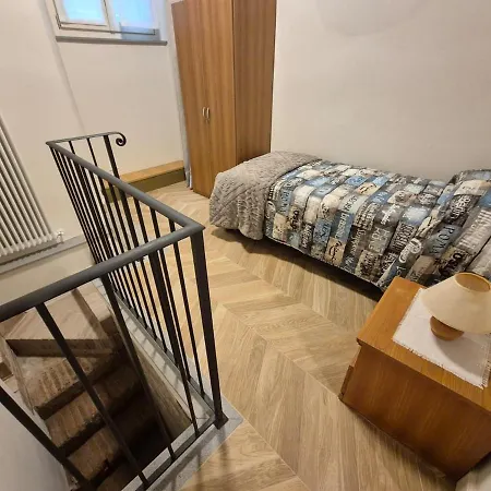 Indipendente 2 5 Posti Letto Pressi Piazza Duomo *